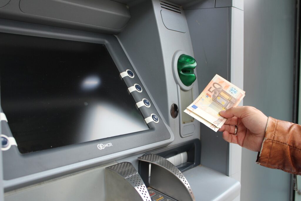 atm withdraw cash money portugal residency advisors